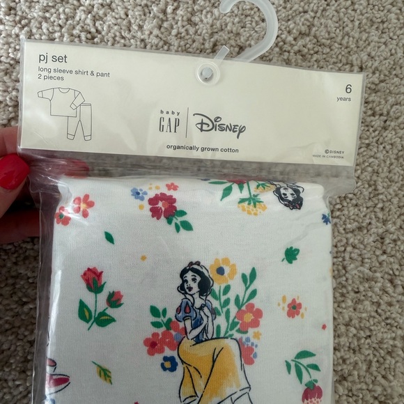 BabyGap Gap× Disney Girls Organic Cotton Snow White PJ Set, size 6, NWT - Picture 5 of 5